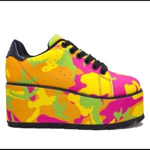 NIB YRU Lala Neon Camo Shoes size 8